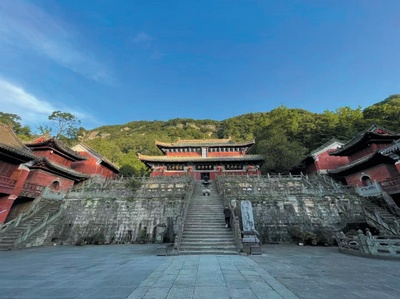 奉献优品 服务万家 万品优(湖北)建筑ldquo;守合同·重信用”工作侧记